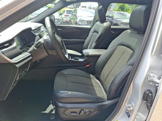 new 2025 Jeep Grand Cherokee L car, priced at $48,730