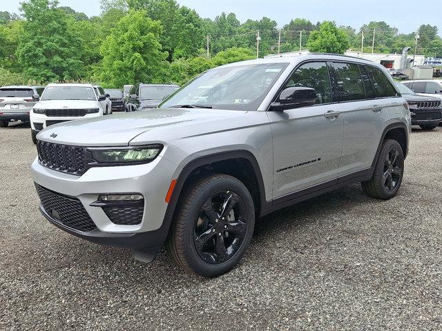 new 2025 Jeep Grand Cherokee car, priced at $52,735
