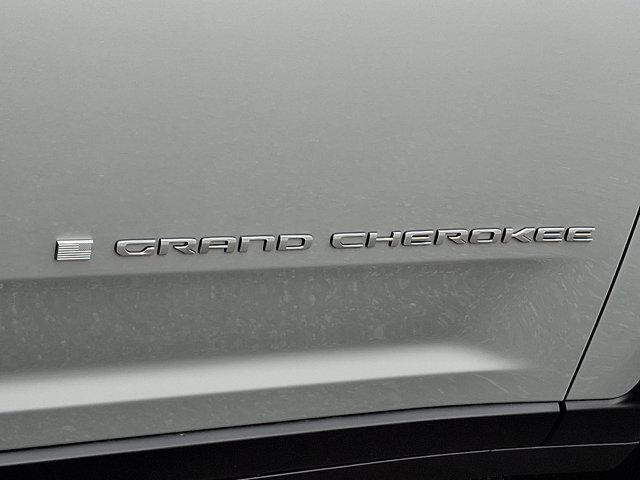 new 2025 Jeep Grand Cherokee car, priced at $50,010