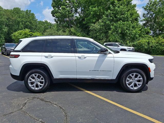 used 2022 Jeep Grand Cherokee car, priced at $34,887