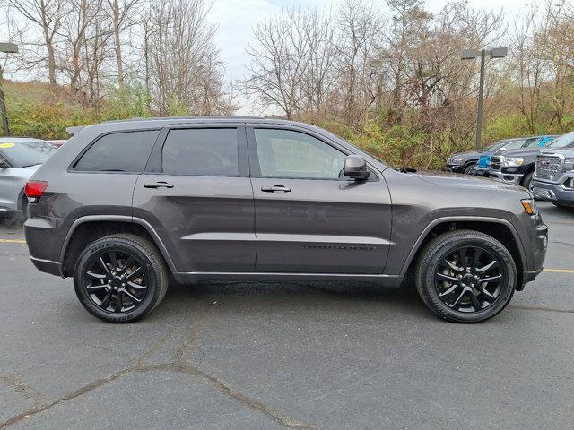 used 2020 Jeep Grand Cherokee car, priced at $25,401