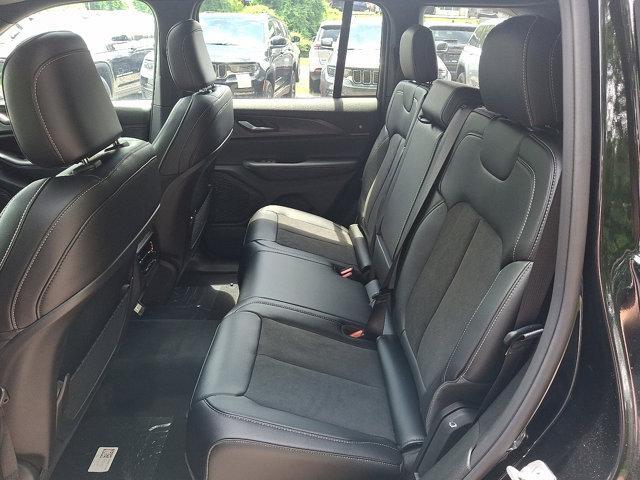 new 2025 Jeep Grand Cherokee car, priced at $46,730