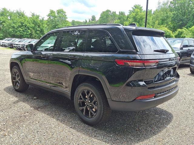 new 2025 Jeep Grand Cherokee car, priced at $46,730
