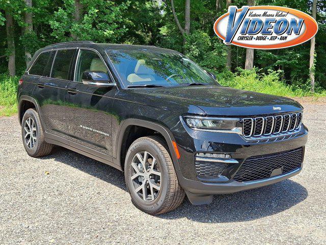new 2025 Jeep Grand Cherokee car, priced at $50,010