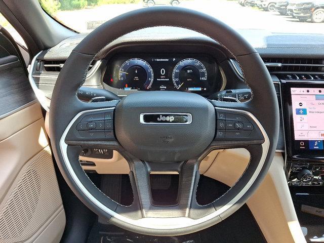 new 2025 Jeep Grand Cherokee car, priced at $50,010