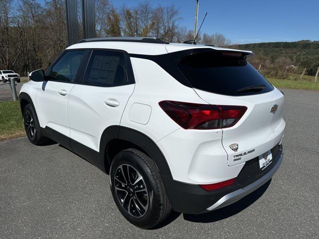 new 2024 Chevrolet TrailBlazer car, priced at $30,120