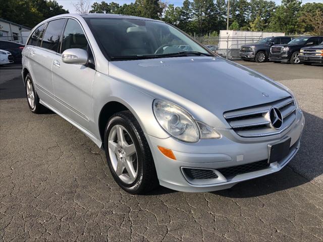 used 2007 Mercedes-Benz R-Class car, priced at $10,900