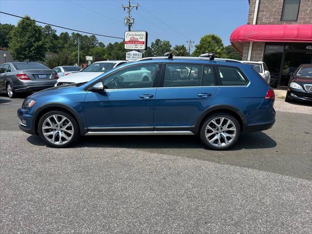 used 2017 Volkswagen Golf Alltrack car, priced at $18,900