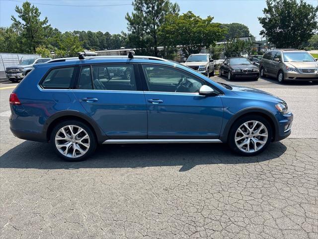 used 2017 Volkswagen Golf Alltrack car, priced at $18,900