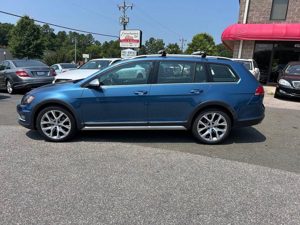 used 2017 Volkswagen Golf Alltrack car, priced at $18,900