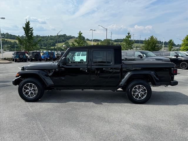 new 2024 Jeep Gladiator car, priced at $44,982