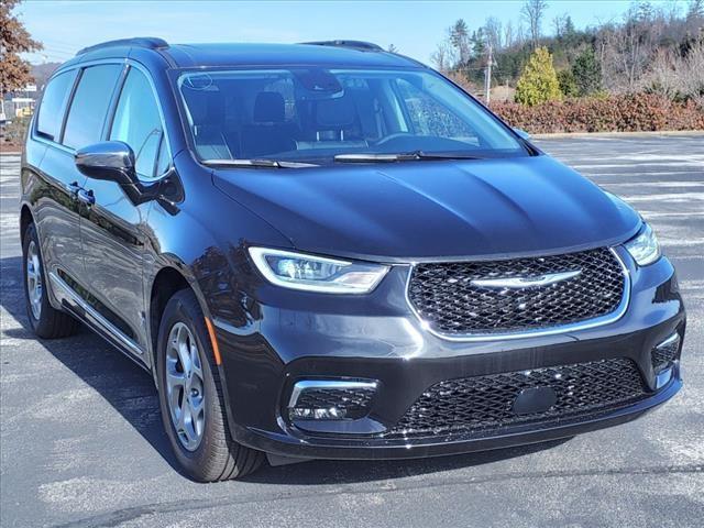 used 2023 Chrysler Pacifica car, priced at $46,210