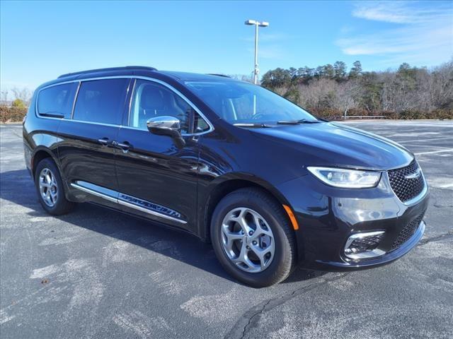 used 2023 Chrysler Pacifica car, priced at $46,210