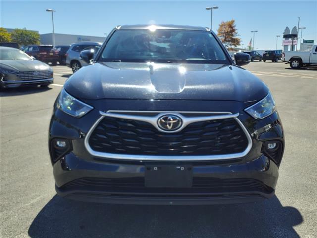 used 2023 Toyota Highlander car, priced at $31,240