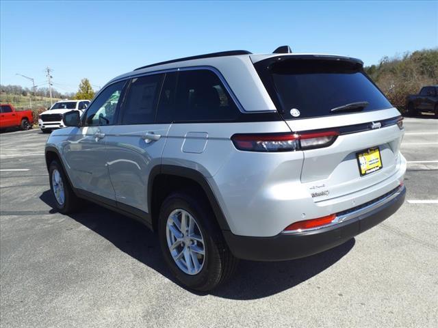 new 2024 Jeep Grand Cherokee car, priced at $35,499