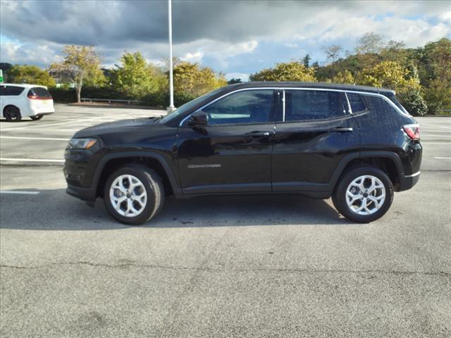 new 2025 Jeep Compass car, priced at $28,090