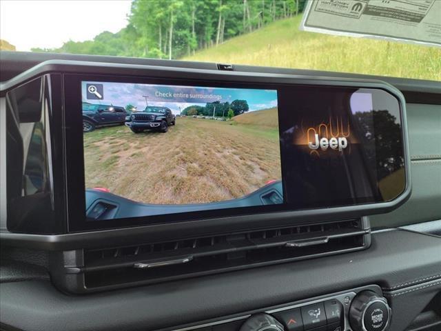 new 2024 Jeep Gladiator car, priced at $48,038