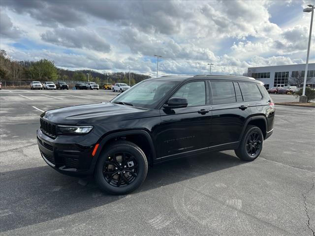 new 2024 Jeep Grand Cherokee L car, priced at $40,738