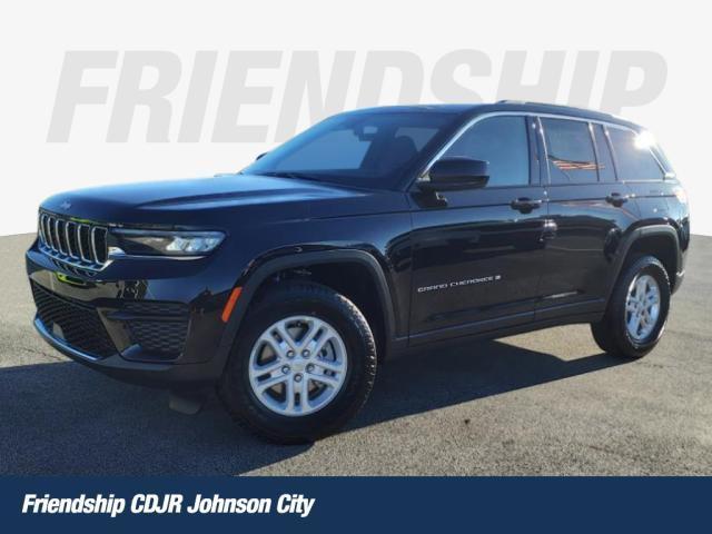 new 2025 Jeep Grand Cherokee car, priced at $39,925