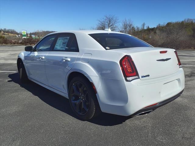 new 2023 Chrysler 300 car, priced at $28,999