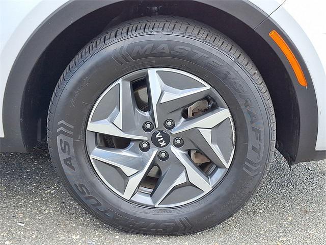 used 2021 Kia Sorento Hybrid car, priced at $22,999