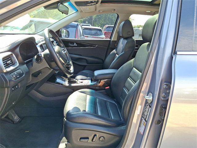 used 2020 Kia Sorento car, priced at $22,999