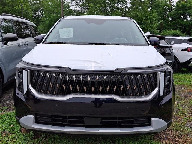 new 2026 Kia Carnival car, priced at $40,425