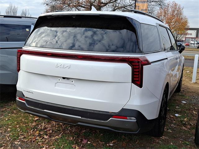 new 2025 Kia Carnival car, priced at $55,255