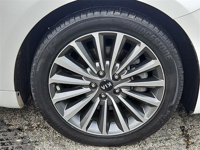 used 2017 Kia Cadenza car, priced at $13,999