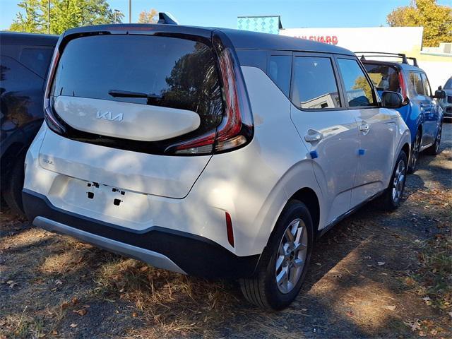 new 2025 Kia Soul car, priced at $24,975