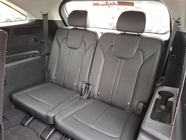 used 2025 Kia Sorento car, priced at $31,999