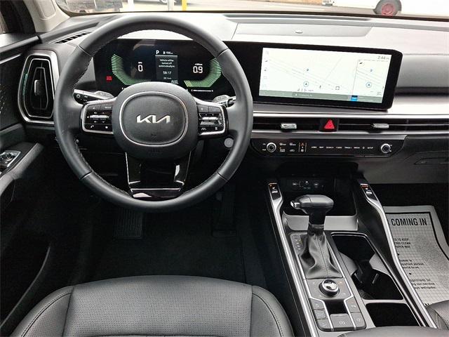 used 2025 Kia Sorento car, priced at $31,999