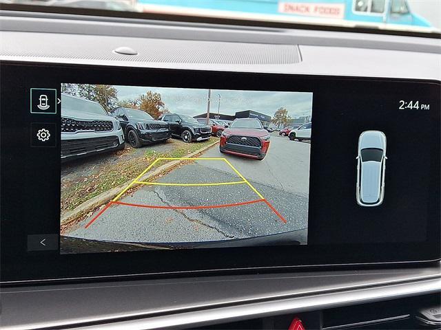 used 2025 Kia Sorento car, priced at $31,999