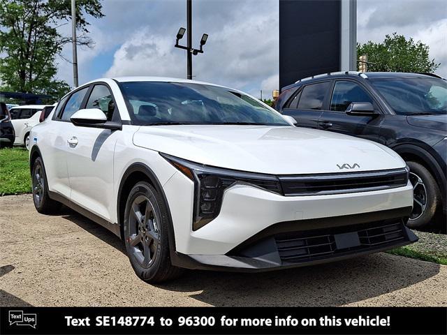 new 2025 Kia K4 car, priced at $24,560