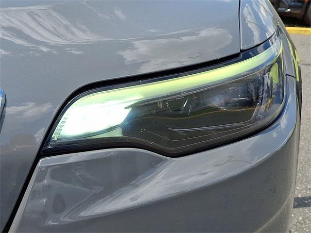 used 2019 Jeep Cherokee car