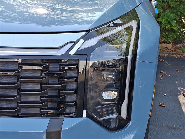 new 2026 Kia Sportage Hybrid car, priced at $35,380