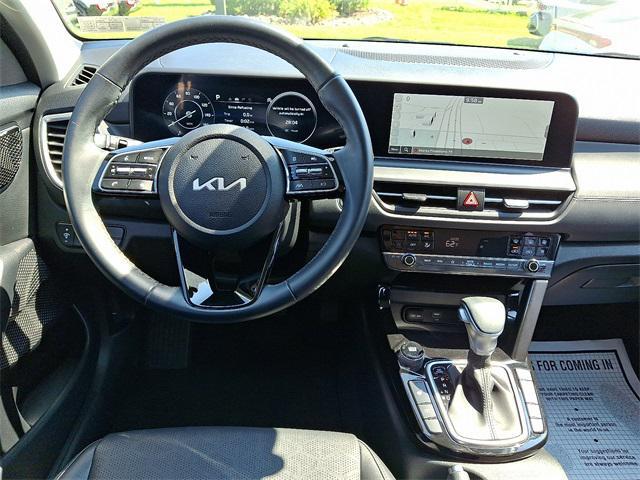 used 2024 Kia Seltos car, priced at $25,999