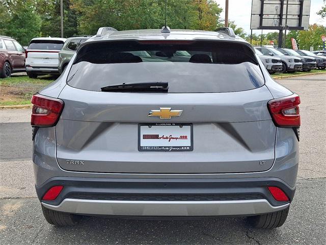 used 2025 Chevrolet Trax car, priced at $21,200