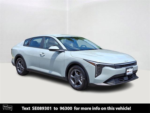 used 2025 Kia K4 car, priced at $23,999