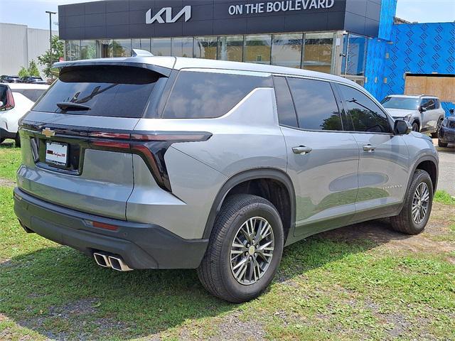 used 2024 Chevrolet Traverse car, priced at $36,499