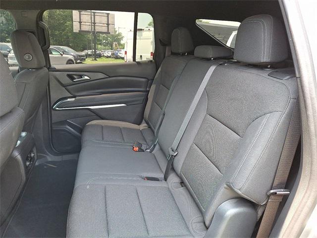 used 2024 Chevrolet Traverse car, priced at $36,499