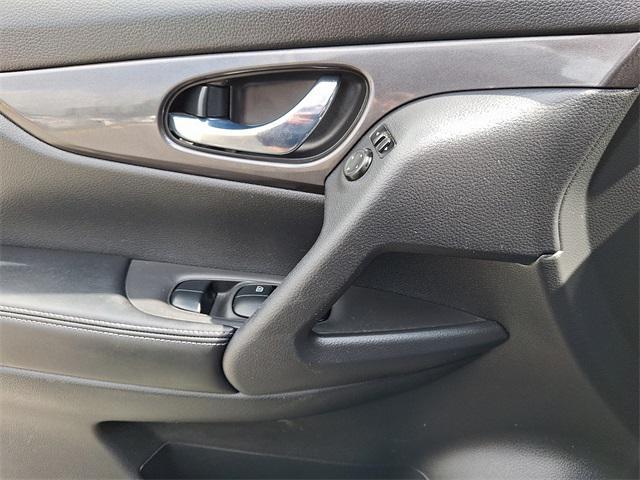 used 2020 Nissan Rogue car
