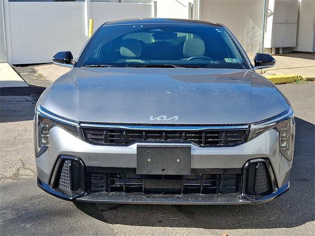 used 2025 Kia K4 car, priced at $25,999