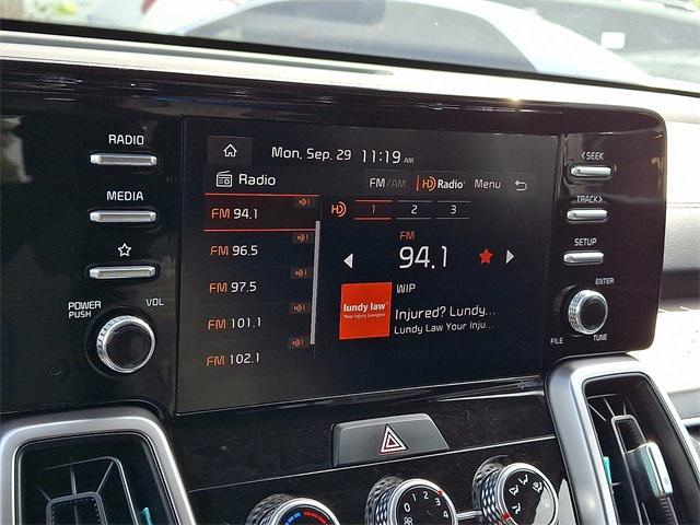 used 2022 Kia Sorento car, priced at $24,999