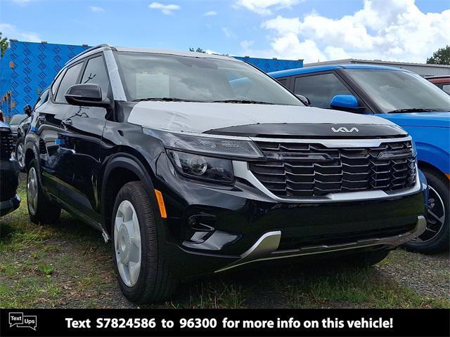 new 2025 Kia Seltos car, priced at $28,805