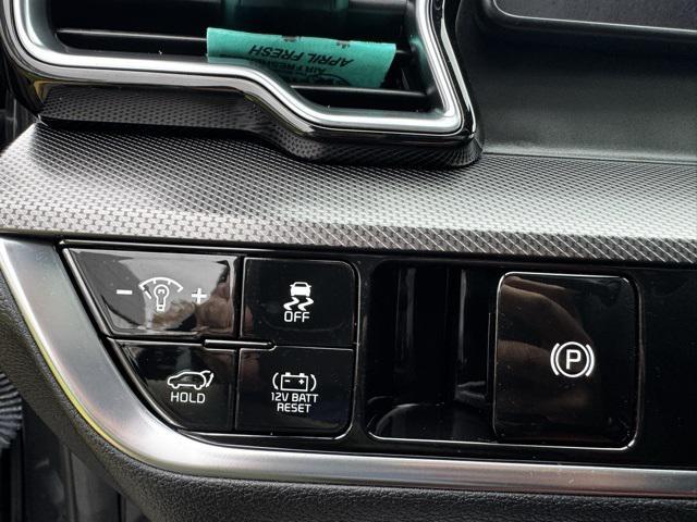 used 2025 Kia Sportage Hybrid car, priced at $35,999