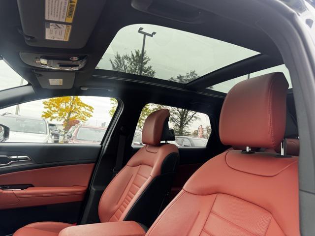 used 2025 Kia Sportage Hybrid car, priced at $35,999