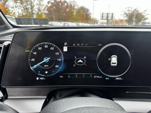 used 2025 Kia Sportage Hybrid car, priced at $35,999