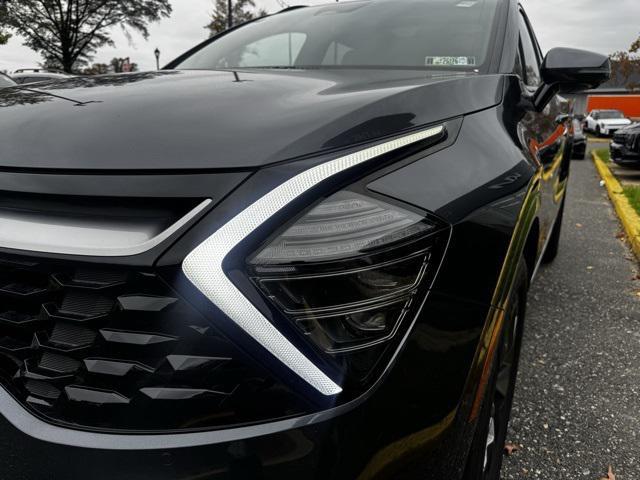 used 2025 Kia Sportage Hybrid car, priced at $35,999