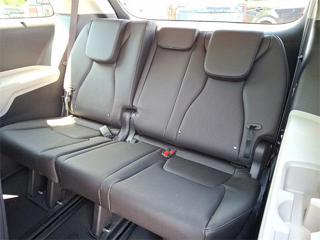 used 2024 Kia Carnival car, priced at $36,999